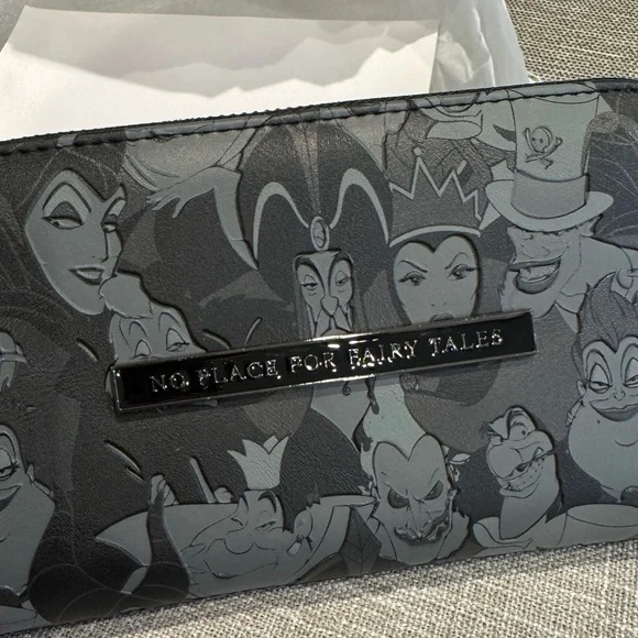 Disney Villains Black and Gray Loungefly Wallet - Picture 2 of 5